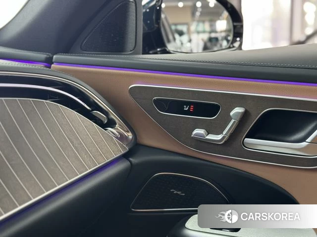 Mercedes-Benz E-Class 2025 Зеленый из Китая