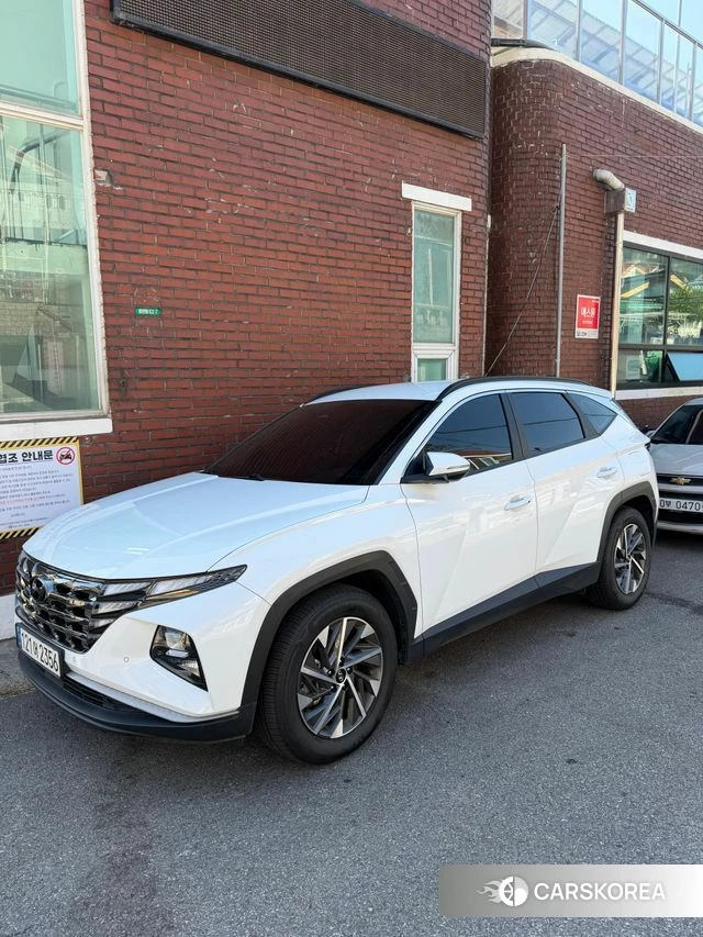 Hyundai Tucson (NX4) 2022 Белый из Кореи