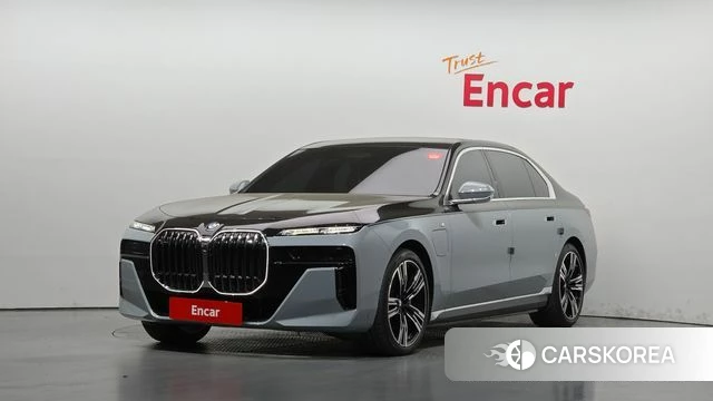 BMW 7 Series (G70) 2023 Серый из Кореи