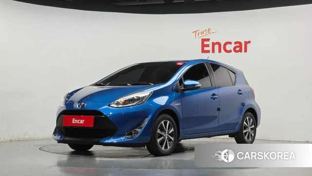 Toyota Prius C 2018 Синий из Кореи