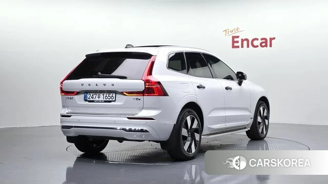 Volvo XC60 second Generation 2025 Белый из Кореи