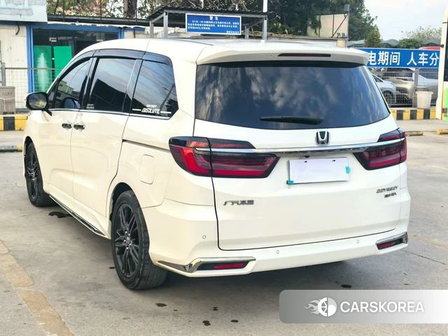 Honda Odyssey 2023 Белый из Китая