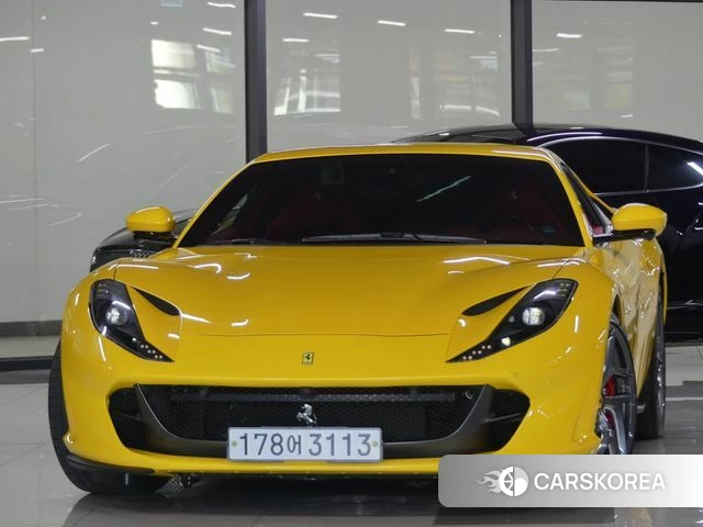 Ferrari 812 Superfast 2020 Желтый из Кореи