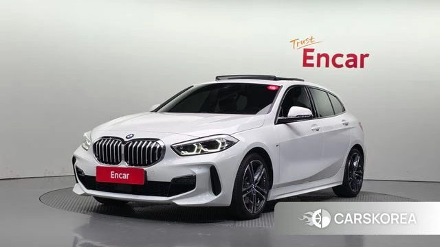 BMW 1 Series (F40) 2023 Белый из Кореи
