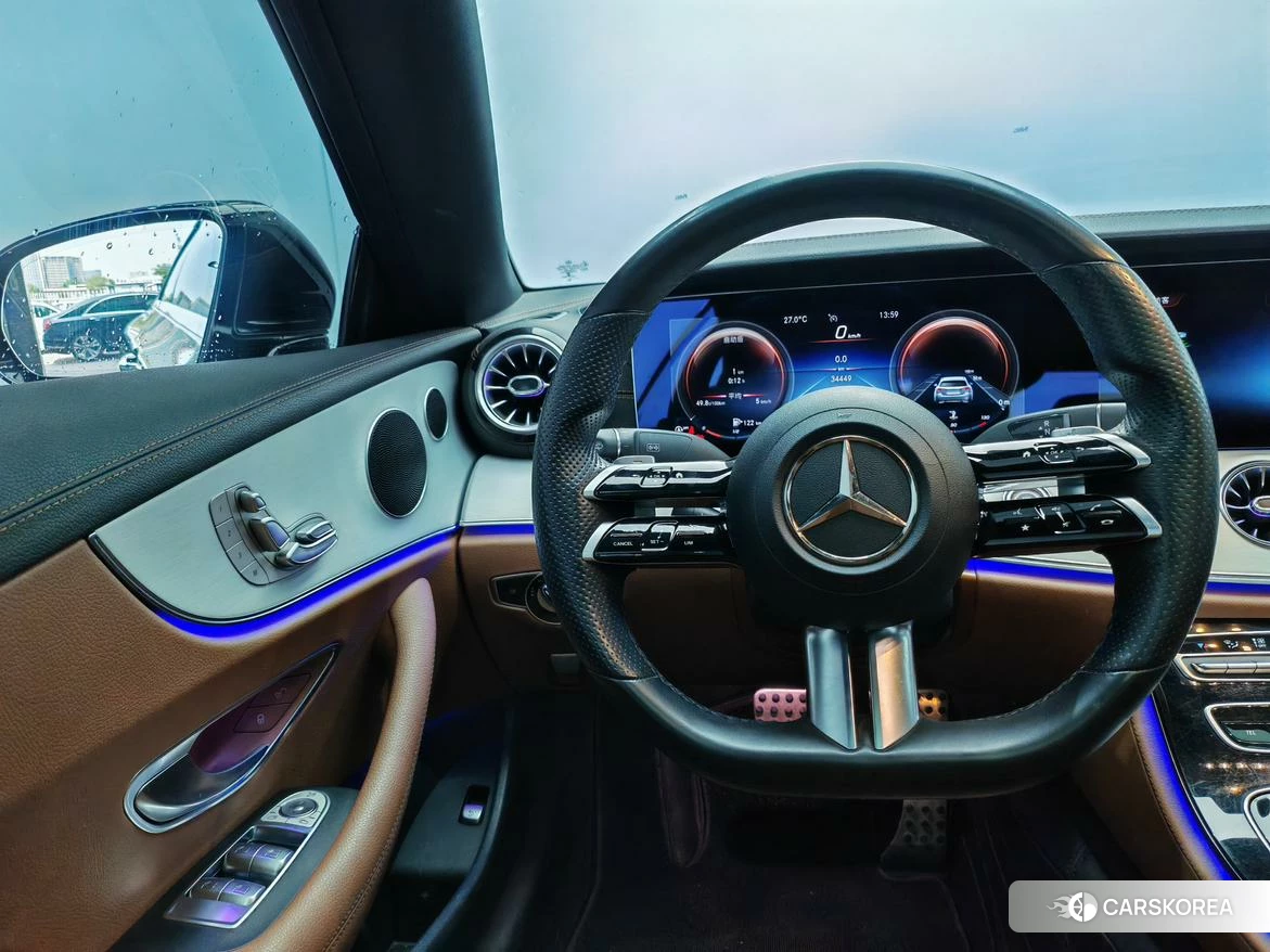 Mercedes-Benz E-Class 2020 Зеленый из Китая