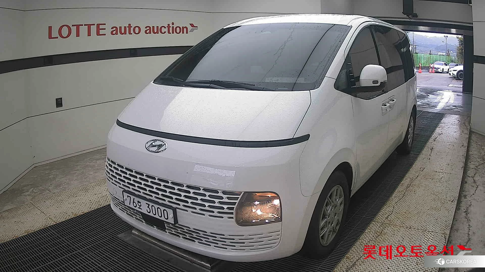 Hyundai Staria 2022 Белый из Кореи