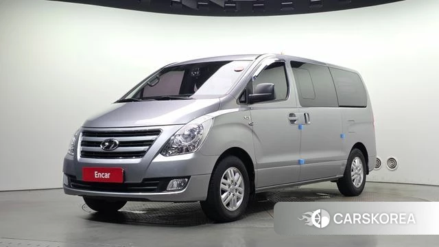 Hyundai Grand Starex 2018 Серебряный из Кореи
