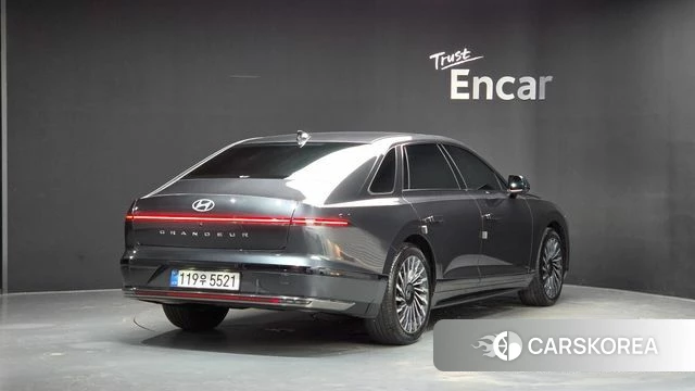 Hyundai Grandeur Hybrid (GN7) 2026 Серый из Кореи