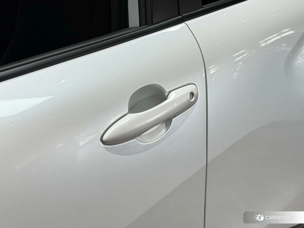Toyota Frontlander 2023 Белый из Китая