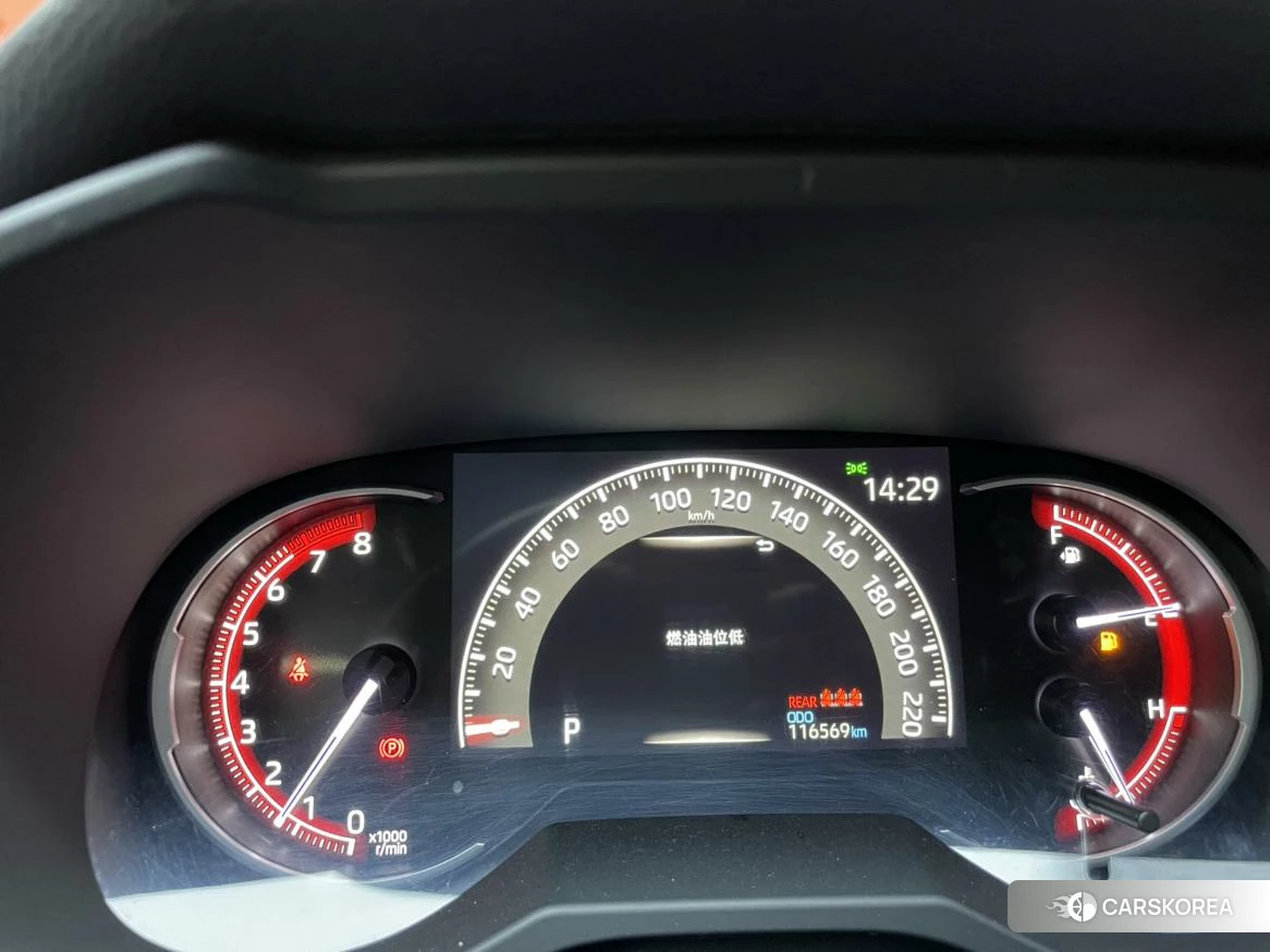 Toyota RAV4 2019 Белый из Китая