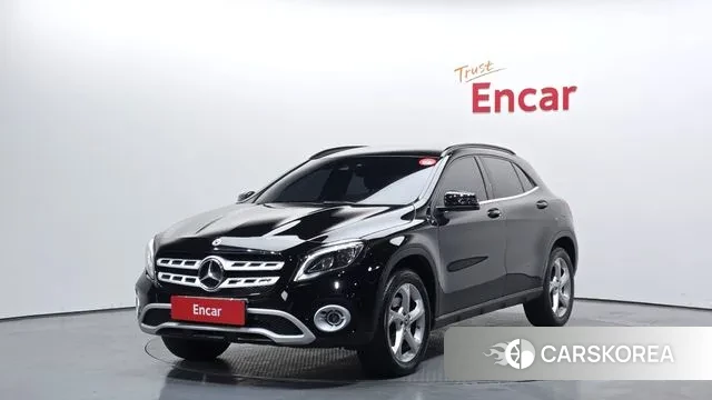 Mercedes-Benz GLA-Class X156 2018 Черный из Кореи