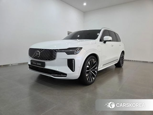 Volvo XC90 second Generation 2025 Белый из Кореи