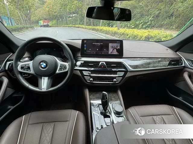 BMW 5 series 2022 Синий из Китая