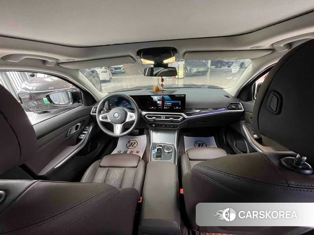 BMW i3 2024 Черный из Китая