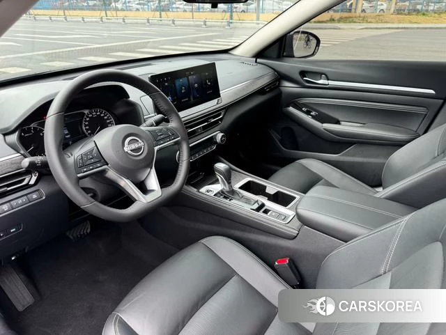 Nissan Altima 2023 Черный из Китая