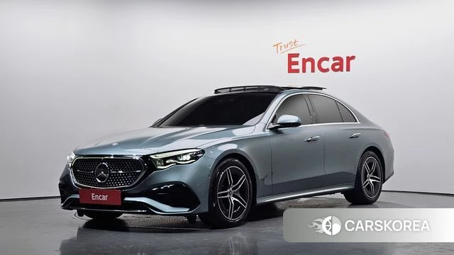 Mercedes-Benz E-Class W214 2024 Синий нефрит из Кореи