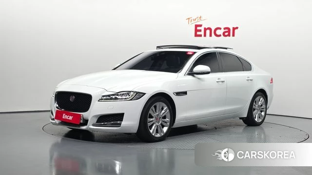 Jaguar XF (X260) 2018 Белый из Кореи
