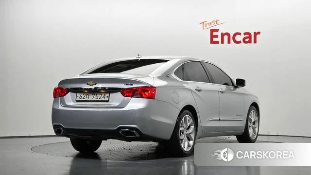 Chevrolet (GM Daewoo) Impala 2018 Серебряный из Кореи
