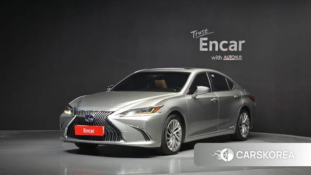 Lexus ES300h 7th generation 2019 Серебристо-серый из Кореи