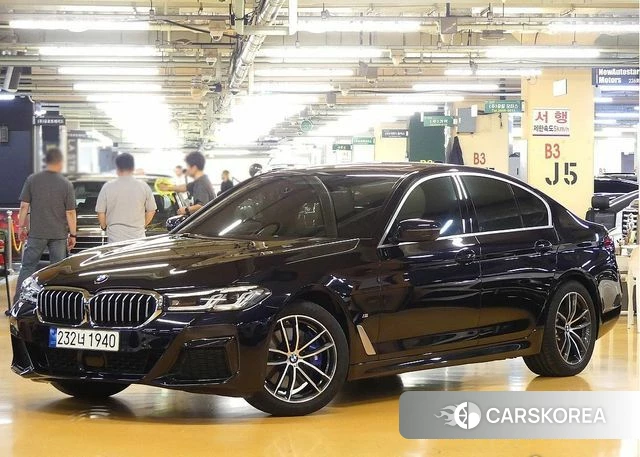 BMW 5 Series (G30) 2022 Синий из Кореи