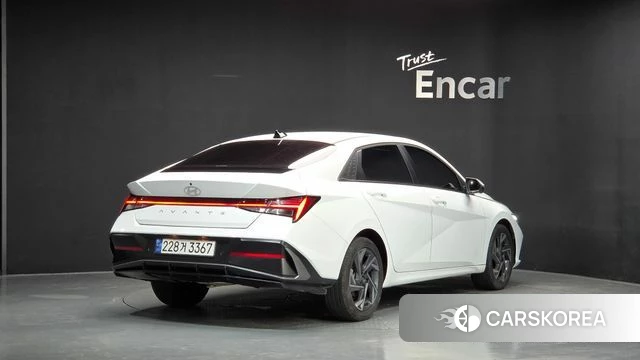 Hyundai The New Avante (CN7) 2025 Белый из Кореи