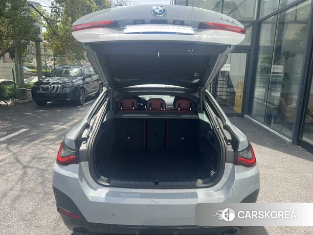 BMW 4 series 2023 Серебристо-серый из Китая