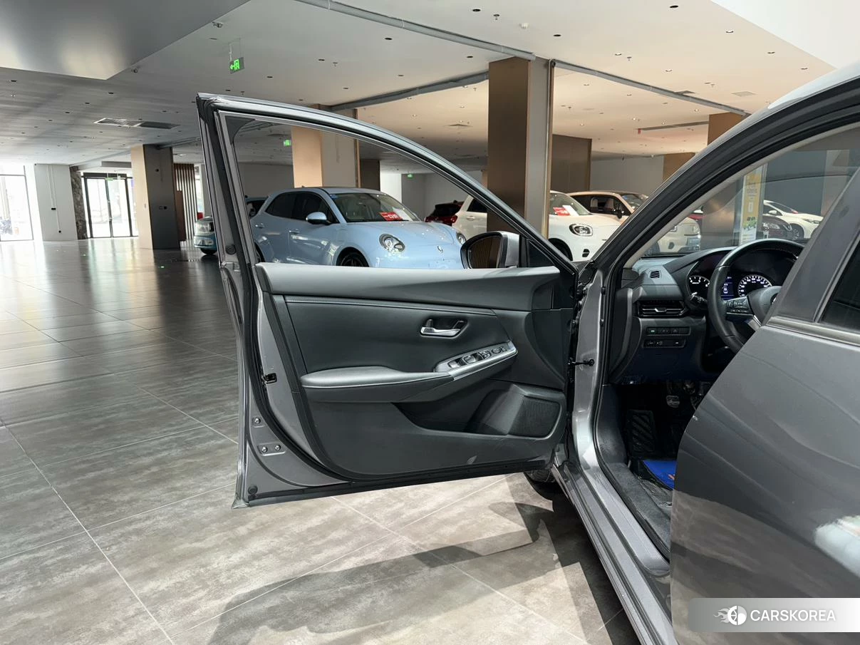 Nissan Sylphy 2020 Темно-серый из Китая