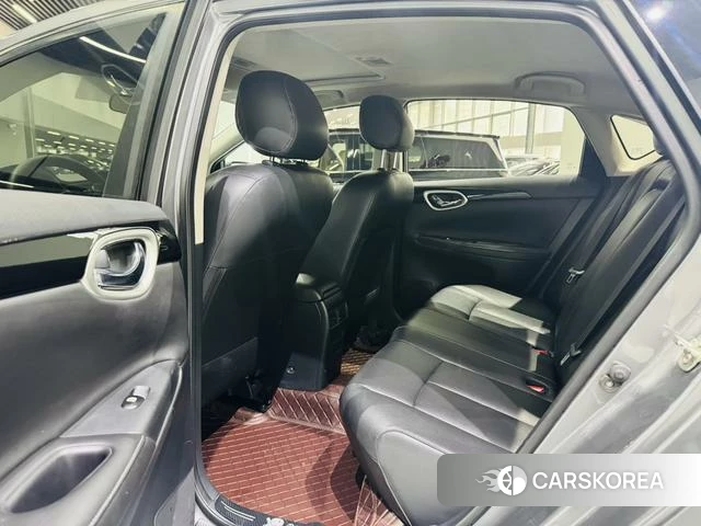 Nissan Sylphy 2021 Темно-серый из Китая