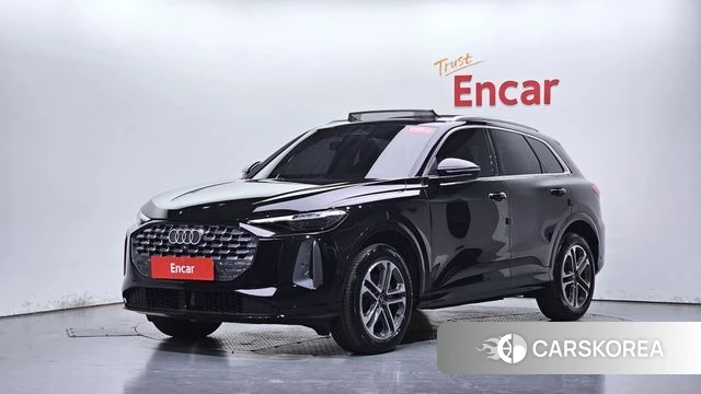 Audi Q5 (80A) 2025 Черный из Кореи