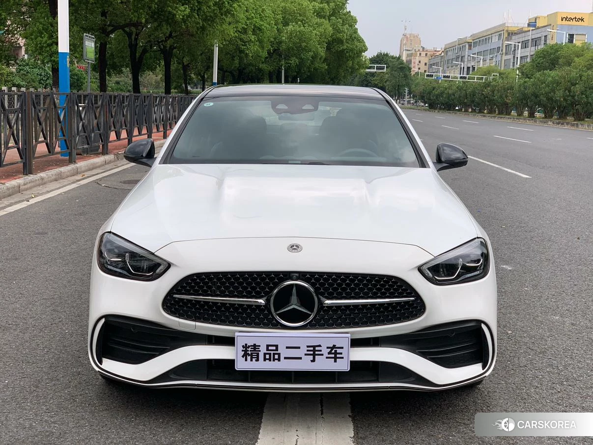 Mercedes-Benz C-class 2024 Белый из Китая