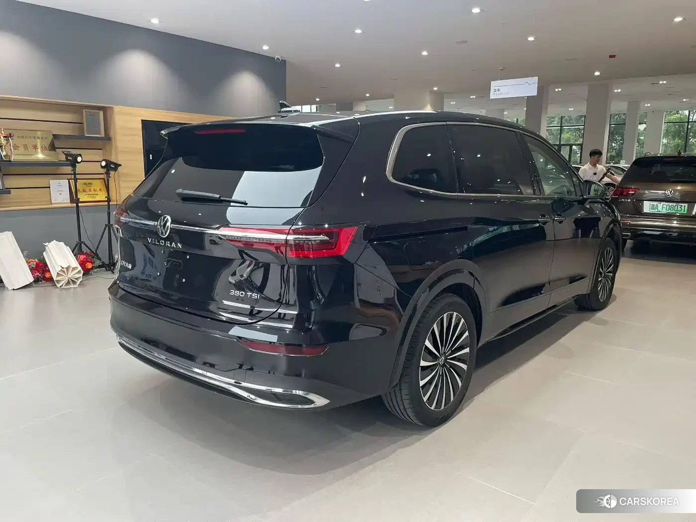 Volkswagen Viloran 2024 Черный из Китая