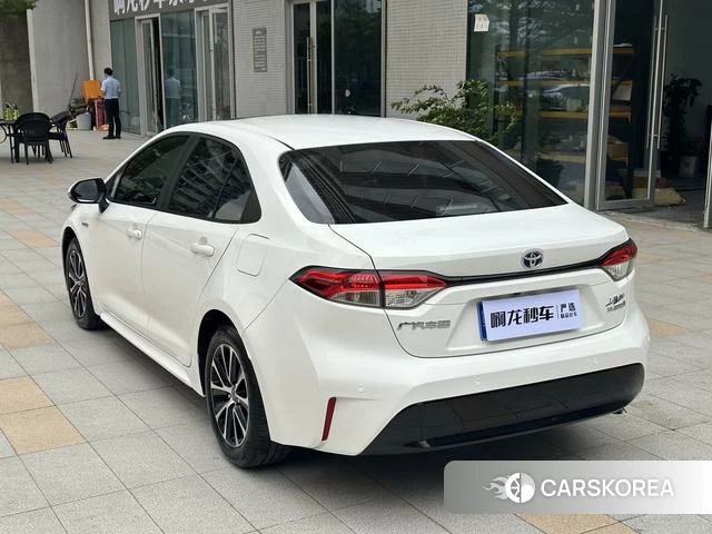 Toyota Levin 2024 Белый из Китая