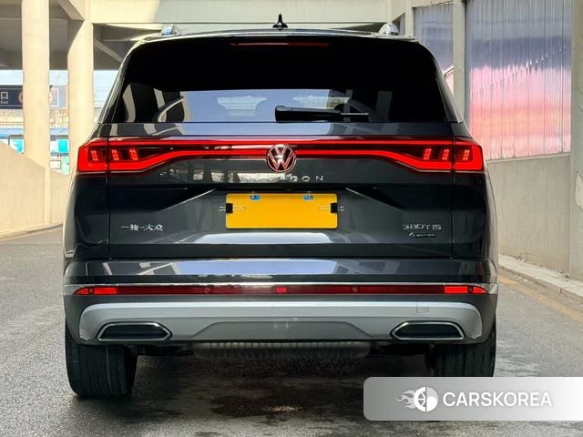 Volkswagen Talagon 2023 Темно-серый из Китая