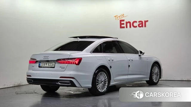 Audi A6 (C8) 2020 Белый из Кореи