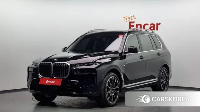 BMW X7 (G07) 2023 Черный из Кореи