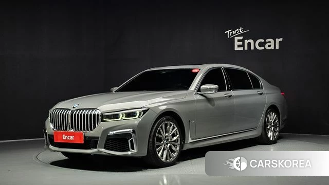 BMW 7 Series (G11) 2020 Серебристо-серый из Кореи