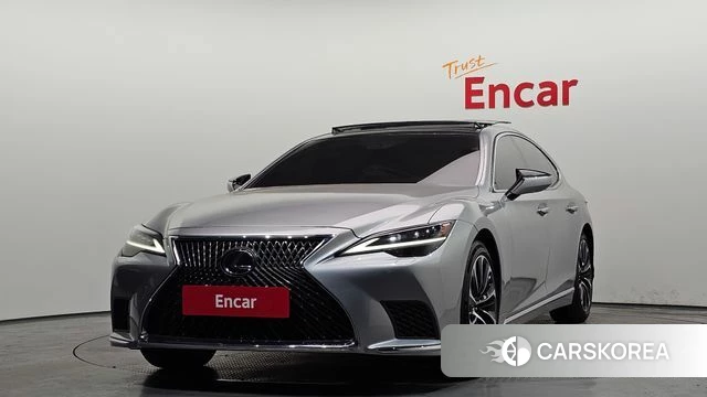 Lexus LS500 5th generation 2022 Серебряный из Кореи