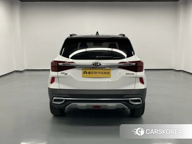 Kia KX3 2021 Белый из Китая