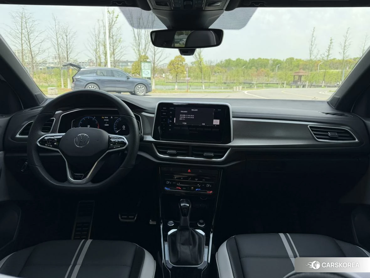 Volkswagen T-Roc 2024 Белый из Китая
