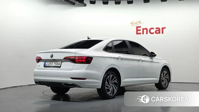 Volkswagen 7th Generation of Jetta 2021 Белый из Кореи
