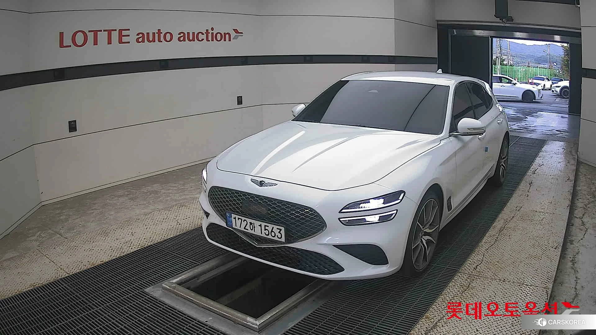 Hyundai G70 SHOOTING BRAKE 2023 Uyuni White из Кореи
