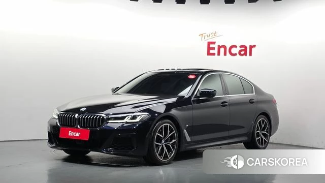 BMW 5 Series (G30) 2022 Черный из Кореи