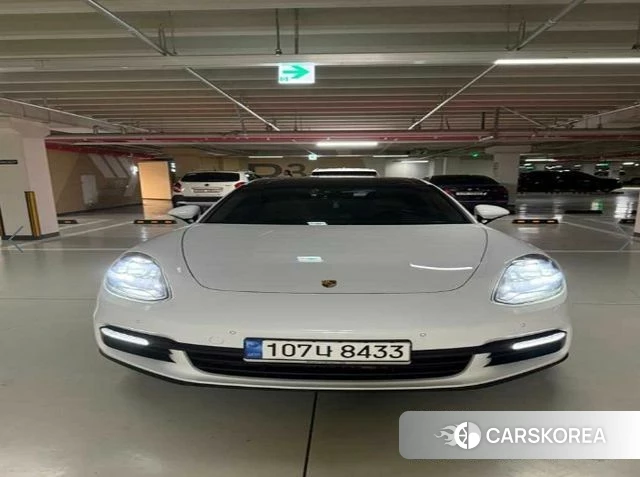 Porsche Panamera (971) 2018 Белый из Кореи