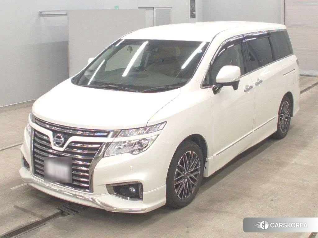 Nissan Elgrand 2019 из Японии