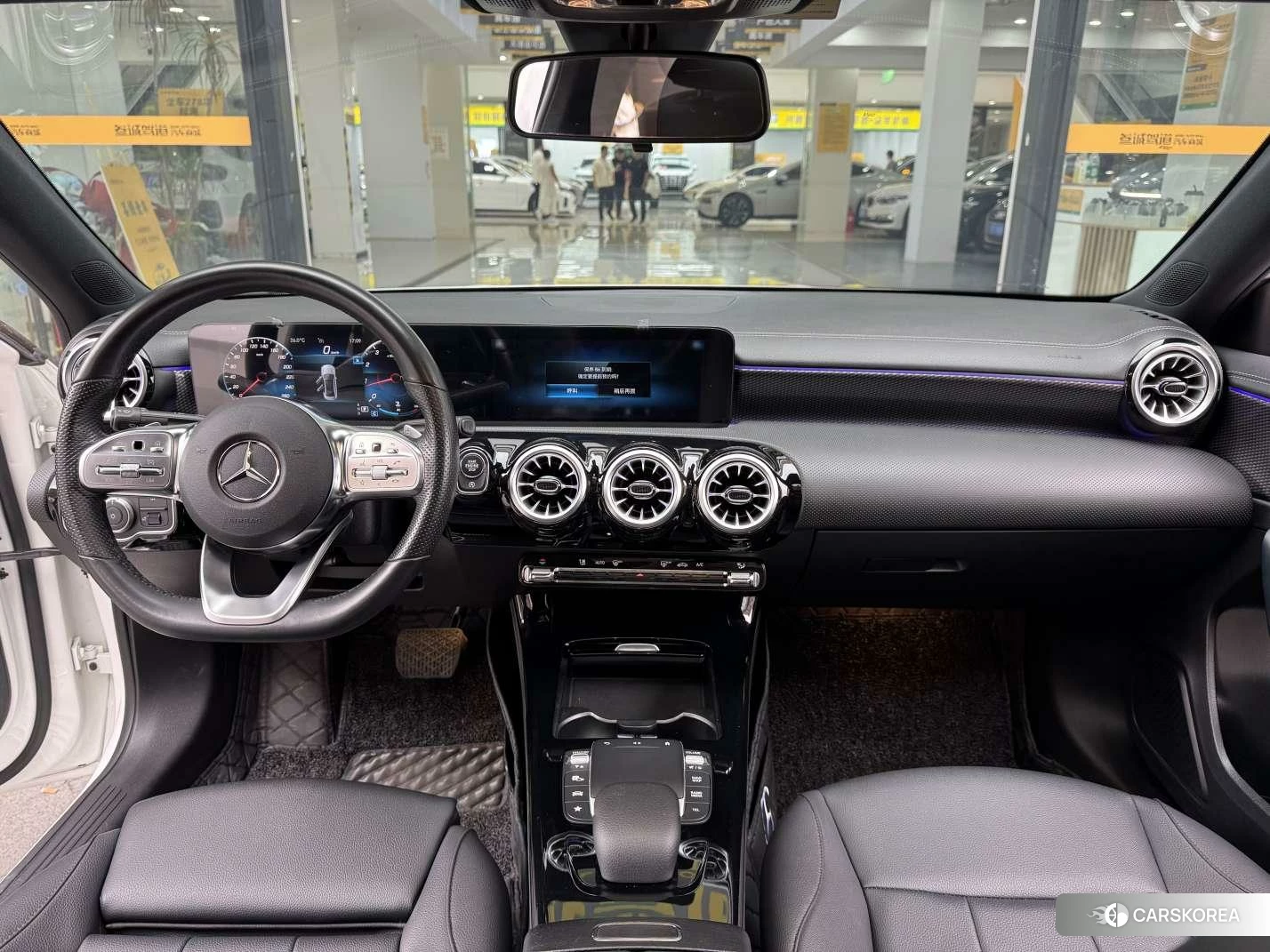 Mercedes-Benz A-Class 2022 Белый из Китая
