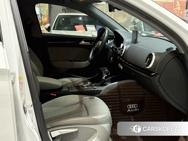 Audi A3 2021 Белый из Китая