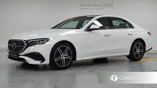 Mercedes-Benz E-Class W214 2026 Белый из Кореи