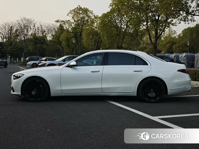 Mercedes-Benz S-Class 2022 Белый из Китая