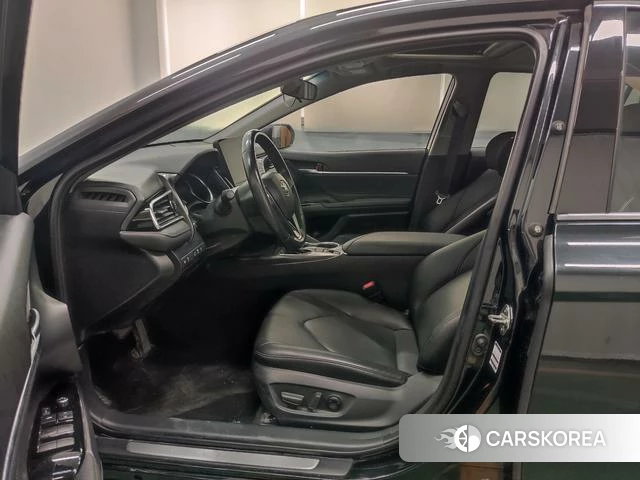Toyota Camry 2023 Черный из Китая
