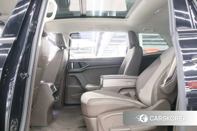 Volkswagen Viloran 2024 Черный из Китая